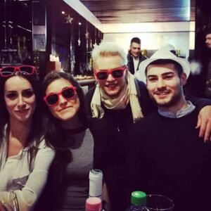 3-Pack Red Wayfarer Sunglasses – Black Lens Unisex