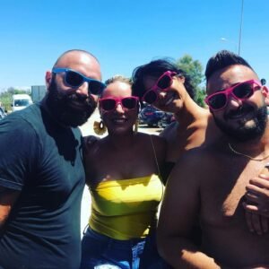 4-Pack Wayfarer Sunglasses – Pink And Blue Frames